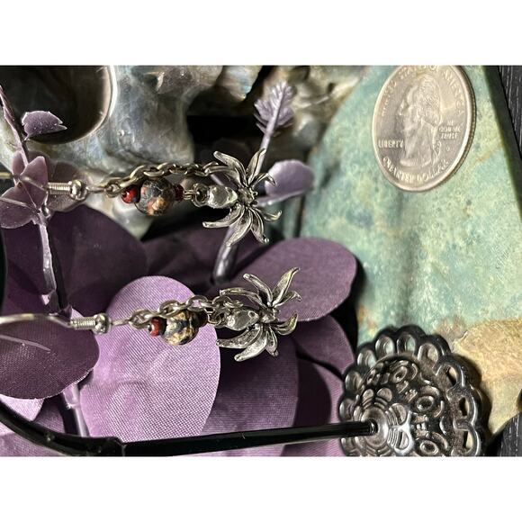 Hand Crafted Gothic Style Earrings - Picture 3 of 10